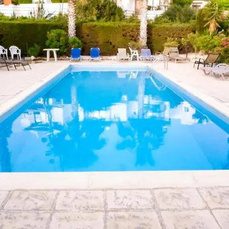 H&O Diamond Complex Sea View Apartment Paphos Exterior photo