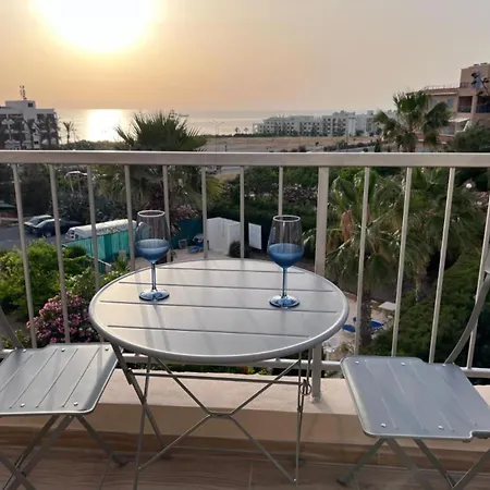 H&O Diamond Complex Sea View Apartment Paphos Exterior photo