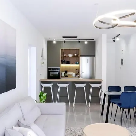 H&O Diamond Complex Sea View Apartment Paphos Exterior photo