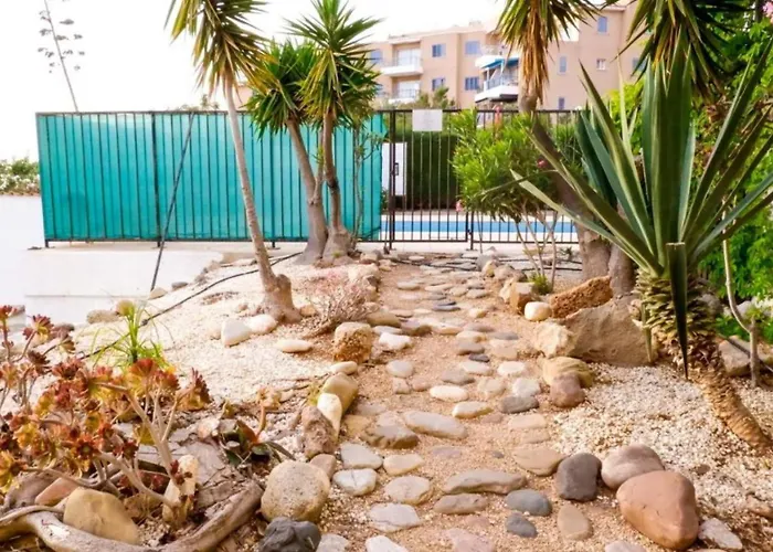 H&O Diamond Complex Sea View Apartment